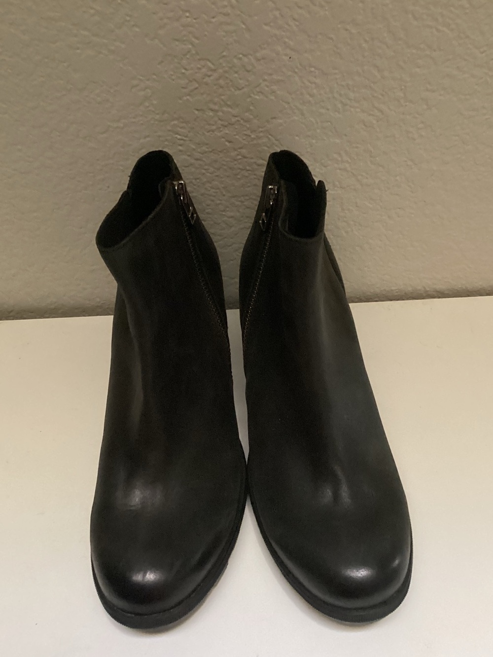 Sorels Joan Of Artic Leather Ankle Boots NWT